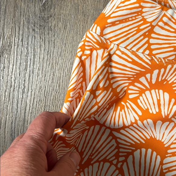 Tommy Bahama Golf Orange and White Patterned Skort Size Large - Picture 3 of 9
